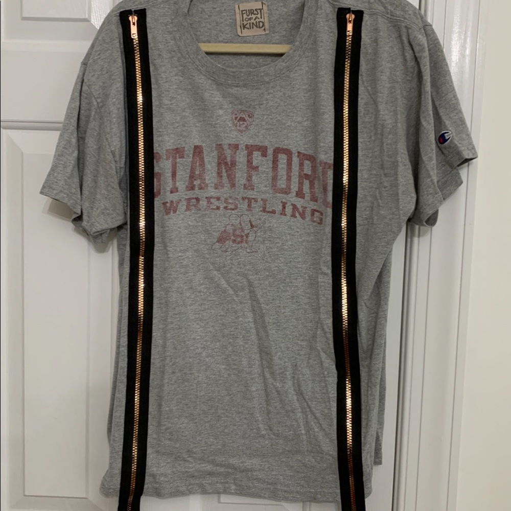 LF furst of a kind vintage graphic t + zippers!